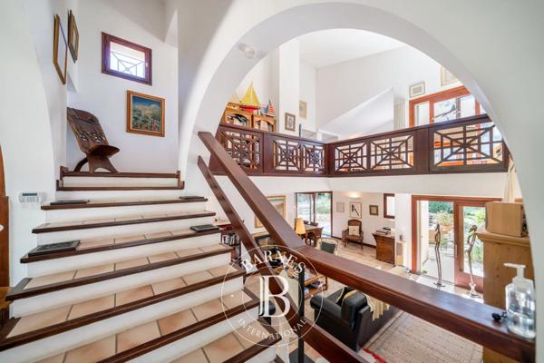 Vence, Villa 6 Chambres -  333 m² à vendre