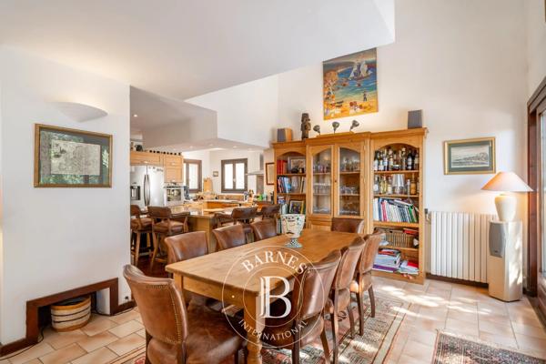 Vence, Villa 6 Chambres -  333 m² à vendre