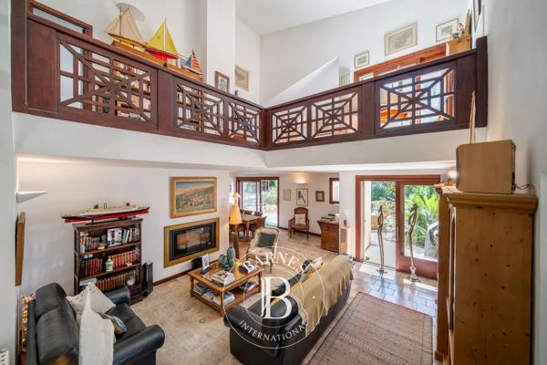 Vence, Villa 6 Chambres -  333 m² à vendre