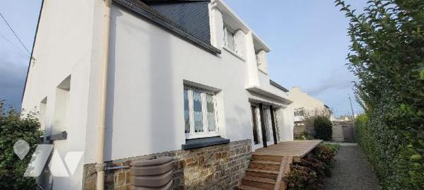 CAMARET SUR MER - A deux pas des quais - secteur résidentiel - Belle maison traditionnelle réce...