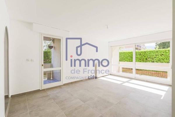 Appartement 2 pièces                                        - 38130 Échirolles Réf : 217073-IMMODEFRANCE69