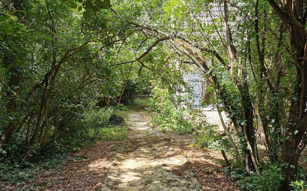 Maison à vendre    4 pièces • 147 m2 Varennes-Jarcy