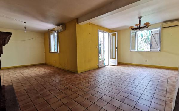 Maison à vendre    4 pièces • 147 m2 Varennes-Jarcy