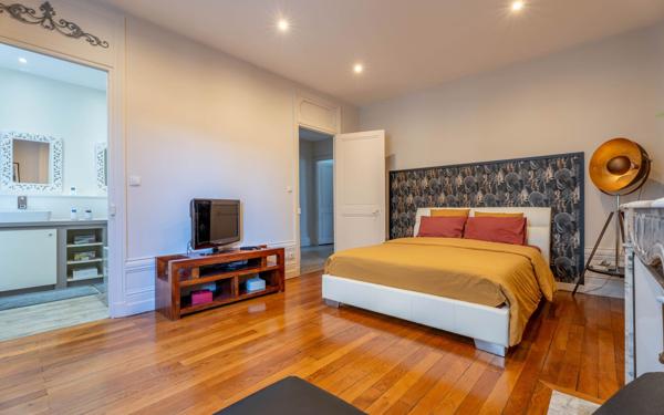 Appartement à vendre    5 pièces • 160,68 m2 Villefranche-sur-Saône