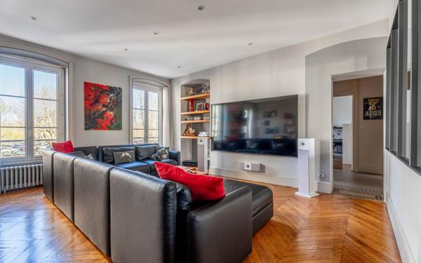 Appartement à vendre    5 pièces • 160,68 m2 Villefranche-sur-Saône