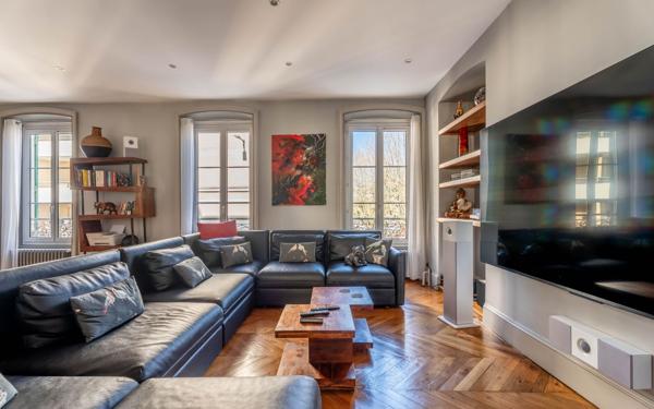 Appartement à vendre    5 pièces • 160,68 m2 Villefranche-sur-Saône