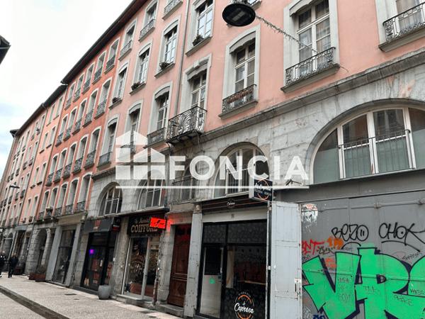 Location Appartement 2 pièces 42.53 m² - 19 RUE CHENOISE Grenoble 38000