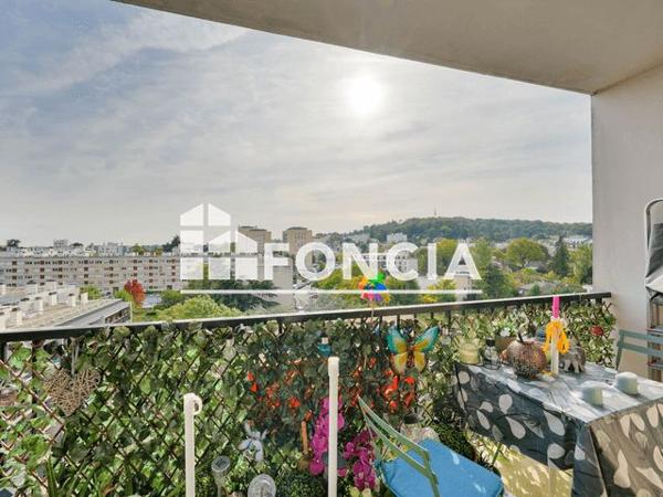 À vendre Studio 31.59 m² - Le Plessis-robinson 92350