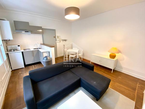 APPARTEMENT A LOUER MEUBLE T2 - BLOIS - CENTRE-VILLE, VUE SUR LOIRE, CARACTERE