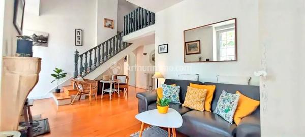 Vente                                                      Propriété
                        
                     12 pièces                      307 m2                     à Mazamet