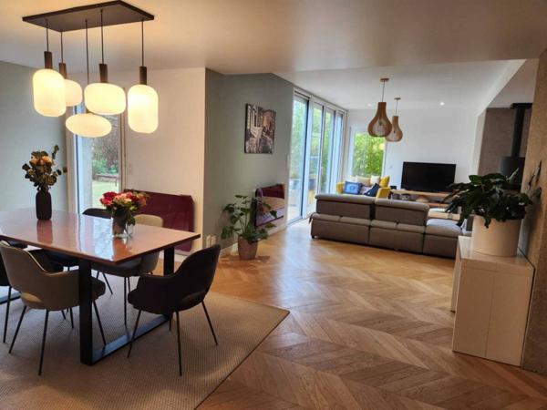 Maison à vendre 11 pièces de 237 m²