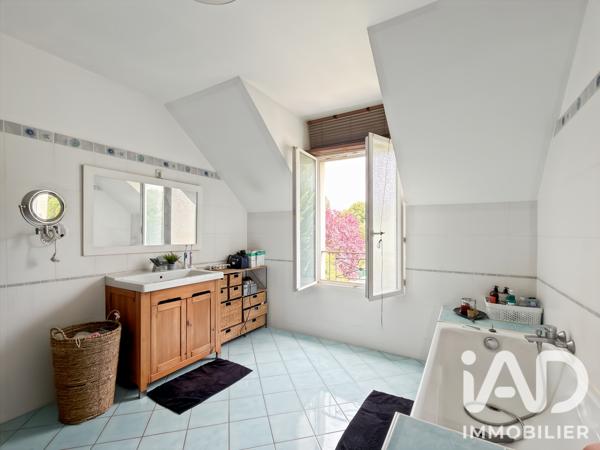 Maison à vendre 6 pièces 133 m² Épinay-sous-Sénart