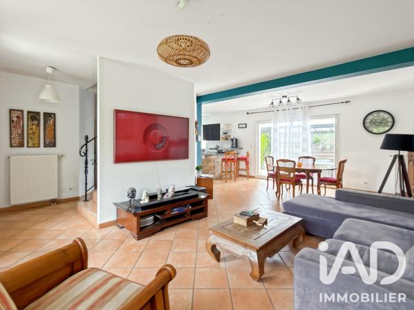 Maison à vendre 6 pièces 133 m² Épinay-sous-Sénart