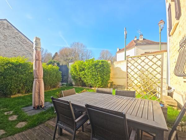 Oinville-sur-montcient - Maison 6 pièce(s) - 142 m²