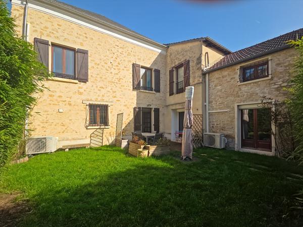 Oinville-sur-montcient - Maison 6 pièce(s) - 142 m²