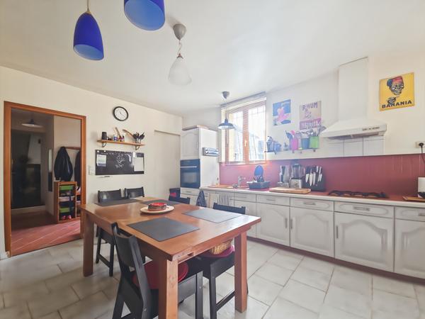 Oinville-sur-montcient - Maison 6 pièce(s) - 142 m²