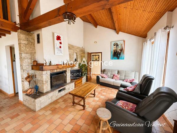 Maison à LE PUY-SAINT-BONNET, 49300 - 7 pièces 130m²