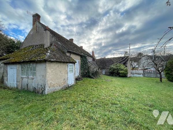A VENDRE MARDIE Longère de 95 m² environ sur un grand terrain