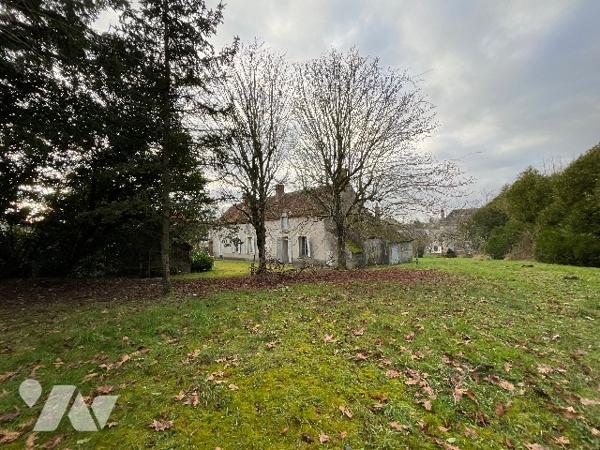 A VENDRE MARDIE Longère de 95 m² environ sur un grand terrain