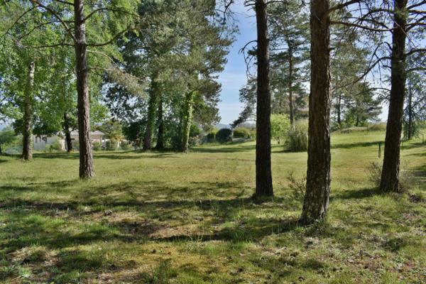 Achat terrain Brive-la-Gaillarde - 1609 m² - 80 000 €