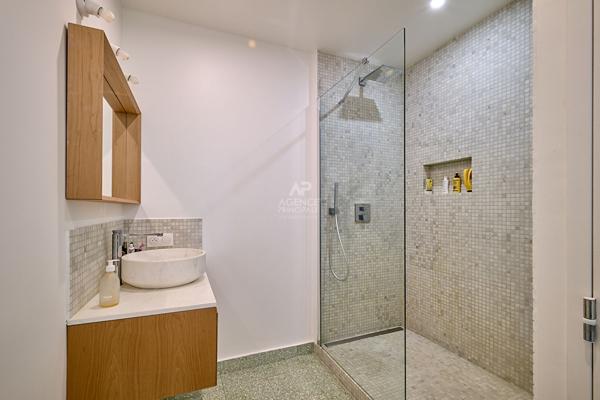 Appartement 3 pièce(s) 76 m2 €699 000 ** - Référence 13124