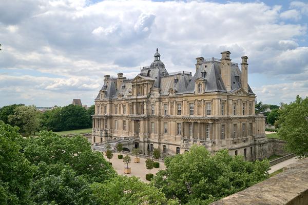 Appartement 3 pièce(s) 76 m2 €699 000 ** - Référence 13124