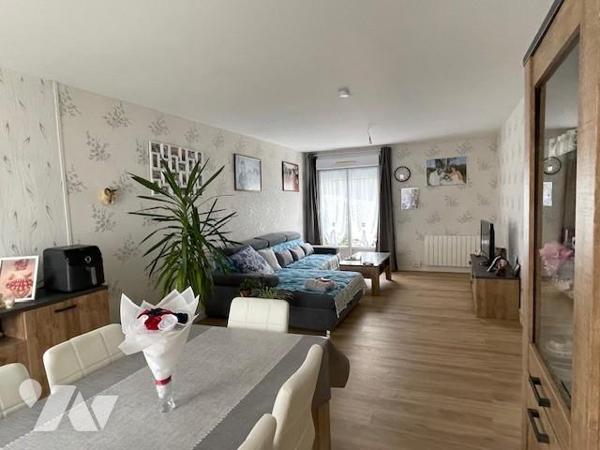 SAINT PHILBERT DE GRAND LIEU, bourg, maison T4