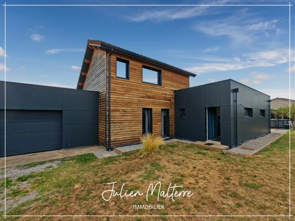 St-Just-St-Rambert, maison d'architecte 147 m², 4 chambres, garage double sur terrain de 1000 m²