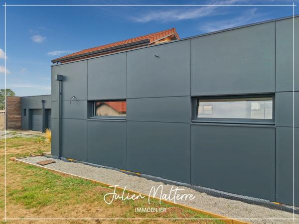 St-Just-St-Rambert, maison d'architecte 147 m², 4 chambres, garage double sur terrain de 1000 m²