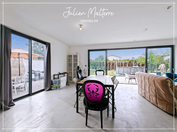 St-Just-St-Rambert, maison d'architecte 147 m², 4 chambres, garage double sur terrain de 1000 m²