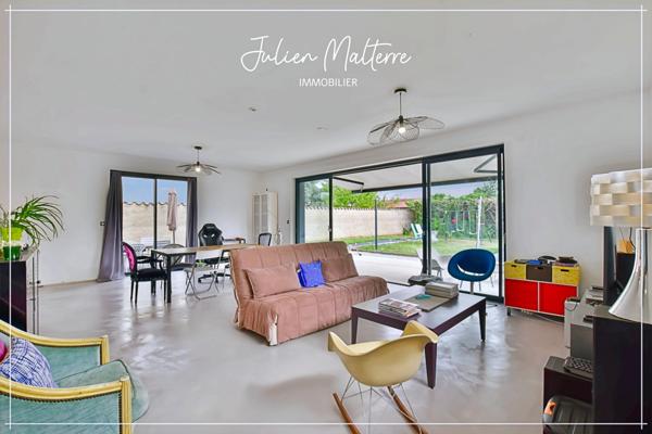 St-Just-St-Rambert, maison d'architecte 147 m², 4 chambres, garage double sur terrain de 1000 m²