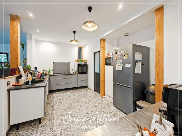 St-Just-St-Rambert, maison d'architecte 147 m², 4 chambres, garage double sur terrain de 1000 m²