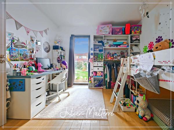 St-Just-St-Rambert, maison d'architecte 147 m², 4 chambres, garage double sur terrain de 1000 m²