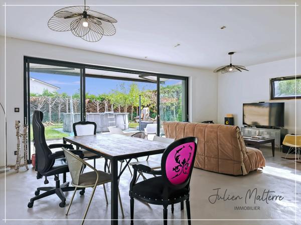 St-Just-St-Rambert, maison d'architecte 147 m², 4 chambres, garage double sur terrain de 1000 m²