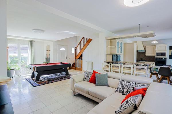 Maison Saulx Les Chartreux  7 pièce(s) 149,47m2