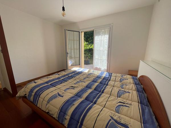 Maison à vendre à Ploeren  7 pièces, 4 chambres jardin arboré garage