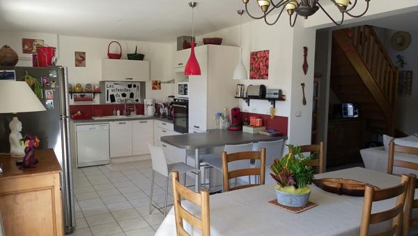 A VENDRE- PAVILLON FAMILIAL A LA FLECHE