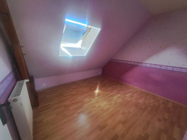 A VENDRE- PAVILLON FAMILIAL A LA FLECHE