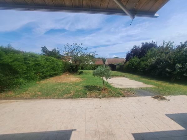 A VENDRE- PAVILLON FAMILIAL A LA FLECHE