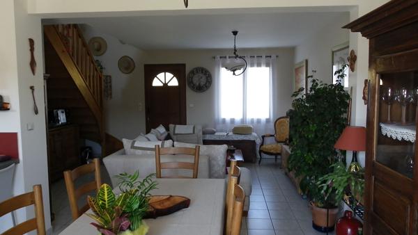 A VENDRE- PAVILLON FAMILIAL A LA FLECHE