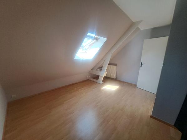 A VENDRE- PAVILLON FAMILIAL A LA FLECHE