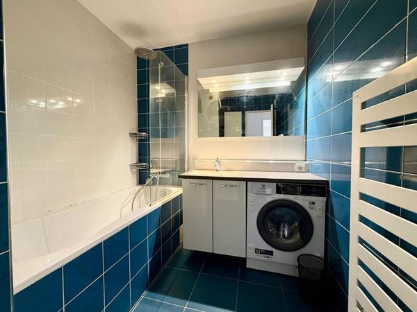 Appartement rénové, 73 m² avec parking et cave. Issy-les-Moulineaux