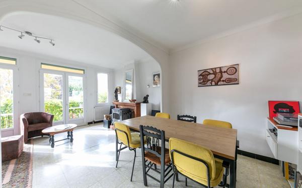 Maison à vendre    8 pièces •  Prades