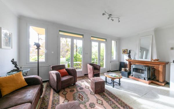 Maison à vendre    8 pièces •  Prades