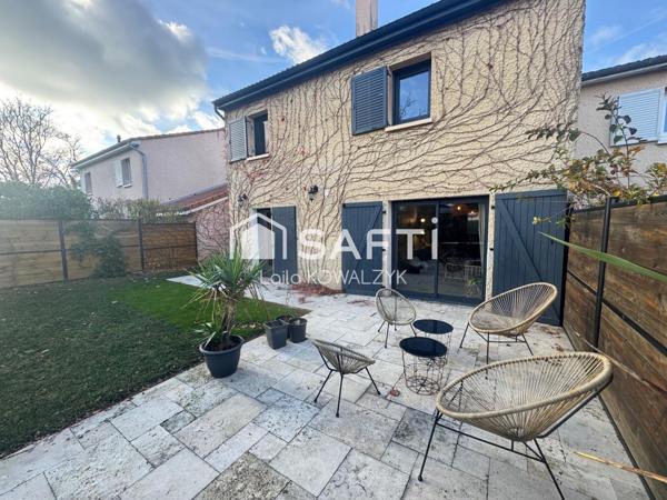 Maison familiale 4 chambres dans un cadre calme et verdoyant.