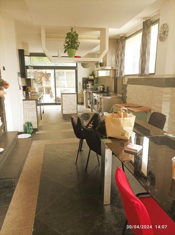 Maison familiale plus studio