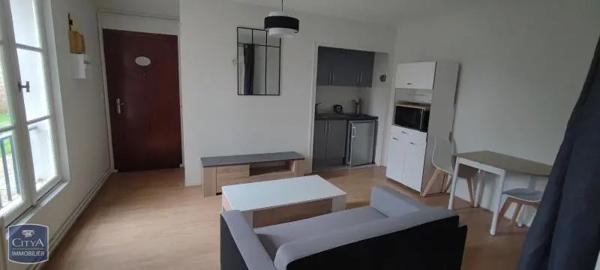 Appartement à louer 1 pièce 31.79m²