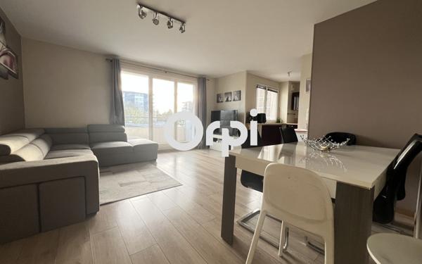 Appartement à vendre    3 pièces • 69 m2 Trappes