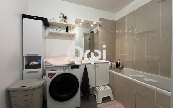 Appartement à vendre    3 pièces • 69 m2 Trappes