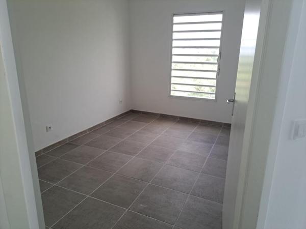 Appartement t4 Secteur Etang Abricot Superficie 91.27 m2